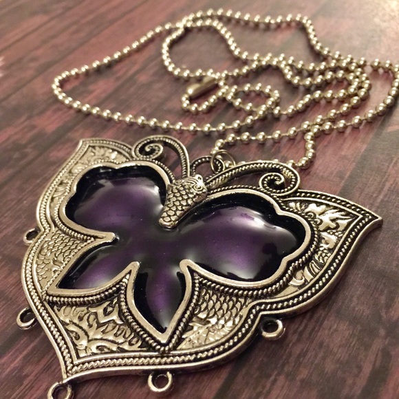 Repurposed upcycled butterfly serpent necklace - Picture 3 of 7
